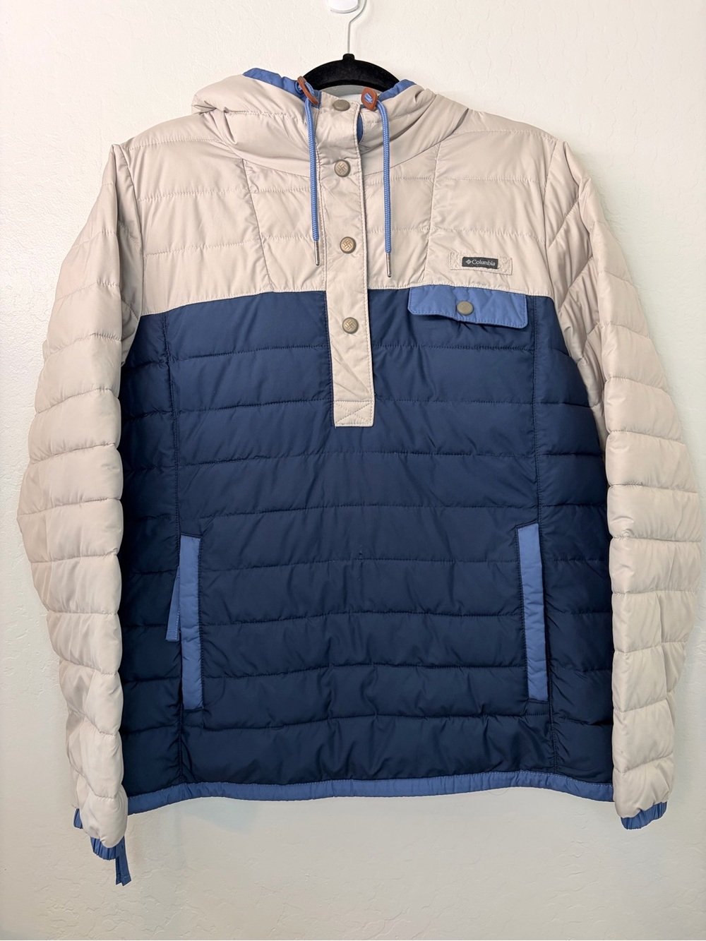 Columbia Two-Tone Quilted Pullover Jacket in Navy & Light Beige 0036